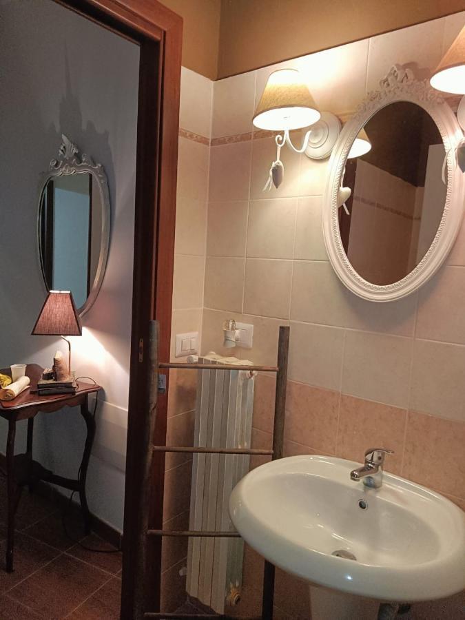 הוילה Forlì del Sannio La Casa Nel Borgo מראה חיצוני תמונה